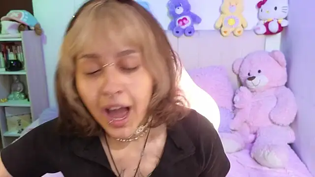 NekoWaifu online show from 03-26-26, 01:28