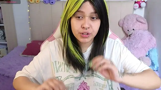 NekoWaifu online show from 05-27-26, 03:09