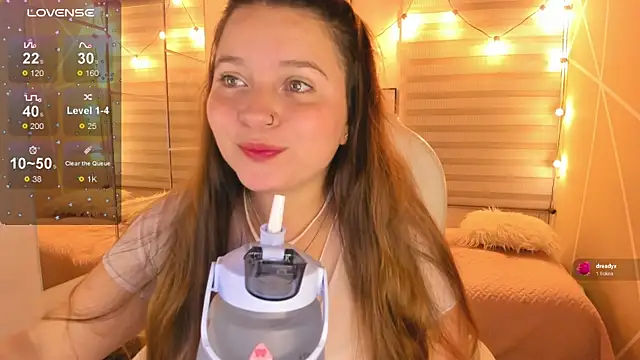 sophiee09  online show from 04-09-26, 02:11