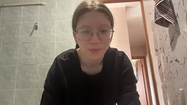MargarettNewbie online show from 09-20-25, 04:57