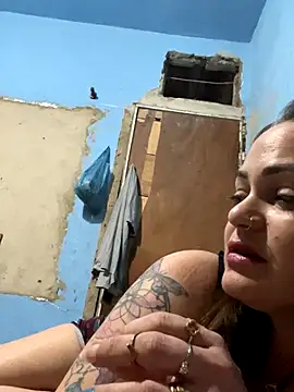 Snapshot of priscila_luv chatting on 10-07-25, 09:12 priscila luv online show from 10-07-25, 09:12