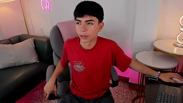 Peter chase online show from 11-11-25, 06:19