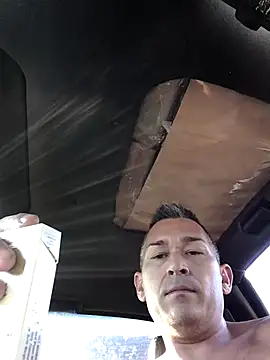 countryboi2002 online show from 11-11-25, 09:48