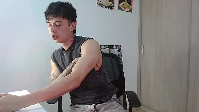 Snapshot of jaico_santos chatting on 06-20-26, 11:29 jaico santos online show from 06-20-26, 11:29