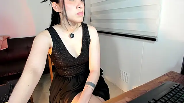 SarahCastillo  online show from 01-07-26, 07:44