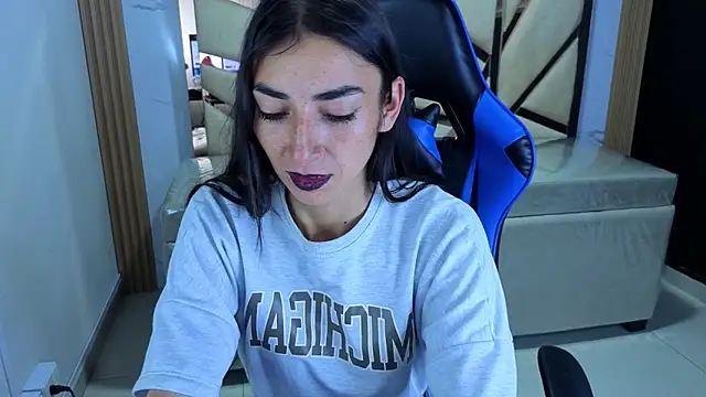 Maily a  online show from 03-07-26, 03:14