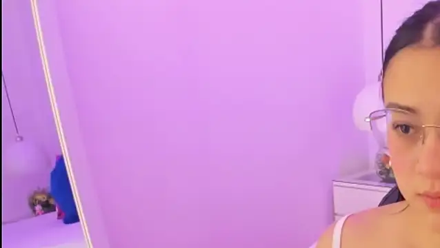 Amy Ferreira online show from 01-16-26, 03:54