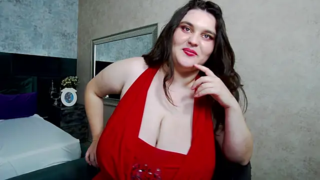 Snapshot of SaraElise chatting on 09-16-25, 07:31 SaraElise online show from 09-16-25, 07:31