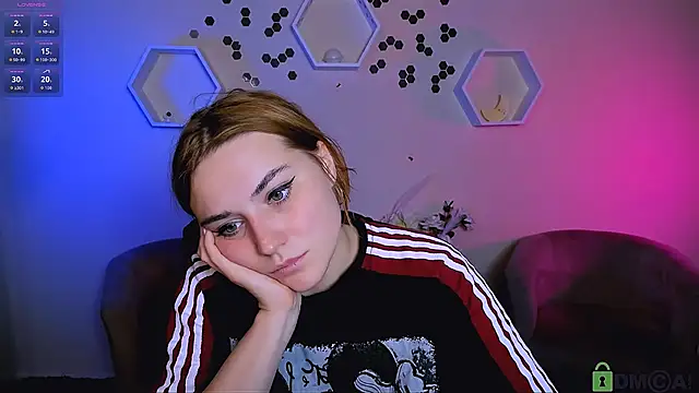 casey meow  online show from 11-30-25, 10:08