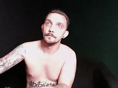 guesswhatbitch online show from 09-17-25, 09:27