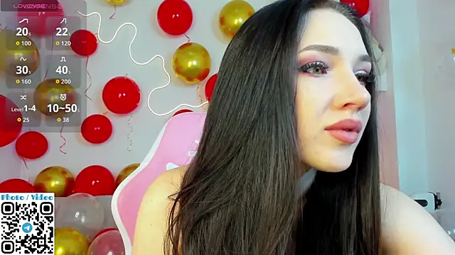 Helen Spark online show from 10-10-25, 01:59