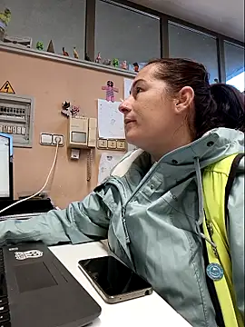 bichota85 online show from 11-10-25, 10:58