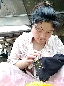 meoyeu online show from 10-21-25, 08:26