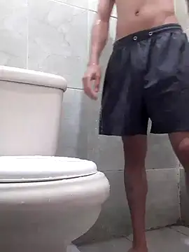 Snapshot of oi_novin2 chatting on 09-16-25, 03:35 oi novin2 online show from 09-16-25, 03:35