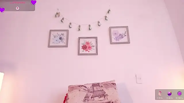 Snapshot of mely_rosse_ chatting on 06-17-26, 01:01 mely rosse online show from 06-17-26, 01:01