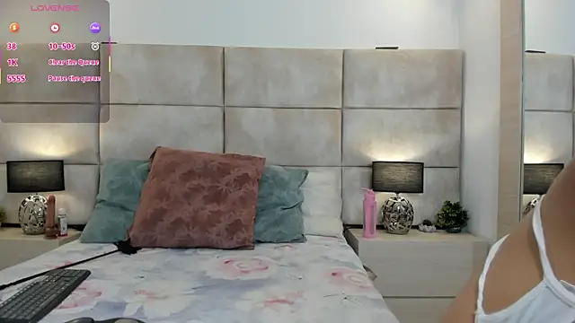 VioletaMarcelli online show from 01-11-26, 12:21