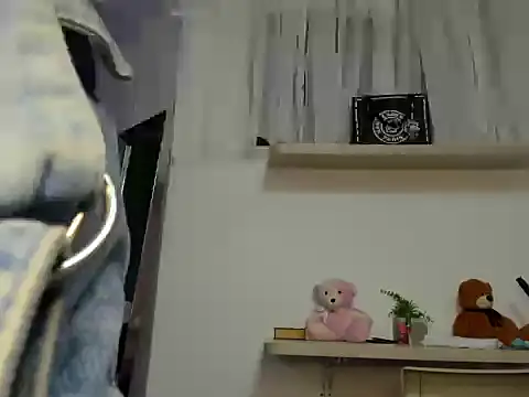 Snapshot of prettygirl691 chatting on 09-27-25, 10:04 prettygirl691 online show from 09-27-25, 10:04