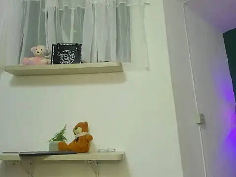 Snapshot of prettygirl691 chatting on 10-05-25, 05:17 prettygirl691 online show from 10-05-25, 05:17