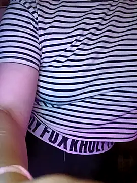 Snapshot of Lana_a chatting on 09-25-25, 06:22 Lana a online show from 09-25-25, 06:22