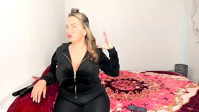 QueenStacyxox online show from 09-29-25, 07:08