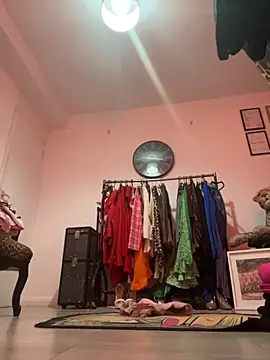 QueenStacyxox online show from 10-06-25, 08:17