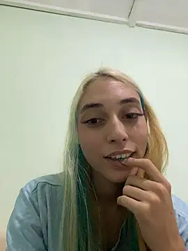 loirinhaaa online show from 04-29-26, 07:31