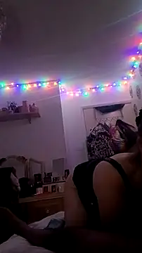 Snapshot of curvybabe88 chatting on 10-31-25, 11:28 curvybabe88 online show from 10-31-25, 11:28