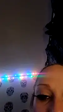 Snapshot of curvybabe88 chatting on 11-16-25, 10:37 curvybabe88 online show from 11-16-25, 10:37