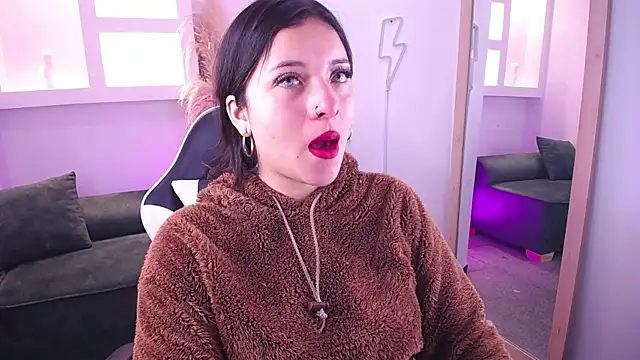 Scarlett as online show from 10-16-25, 01:45