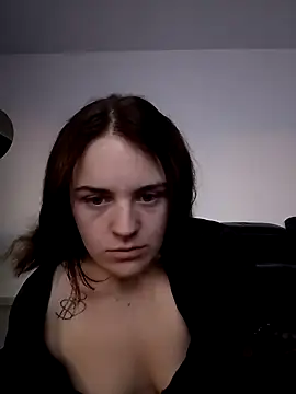 Snapshot of jujuistda1 chatting on 11-07-25, 06:35 jujuistda1 online show from 11-07-25, 06:35