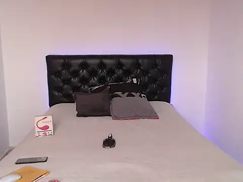 Lunadool online show from 03-26-26, 02:11