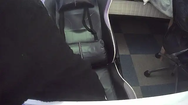 Snapshot of suzullll chatting on 02-19-26, 05:14 suzullll online show from 02-19-26, 05:14