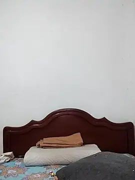 Vale stone  online show from 03-05-26, 03:24