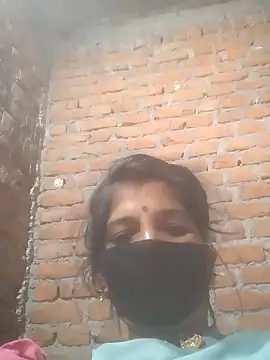 Snapshot of Hott_cutgirl chatting on 10-23-25, 10:14 Hott cutgirl online show from 10-23-25, 10:14