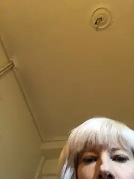 Snapshot of juliaoneandonly chatting on 10-08-25, 09:51 juliaoneandonly online show from 10-08-25, 09:51