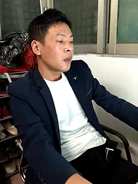 Snapshot of pualldu chatting on 10-28-25, 11:25 pualldu online show from 10-28-25, 11:25