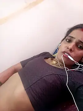 Snapshot of Sh_suhani chatting on 12-01-25, 08:41 Sh suhani online show from 12-01-25, 08:41