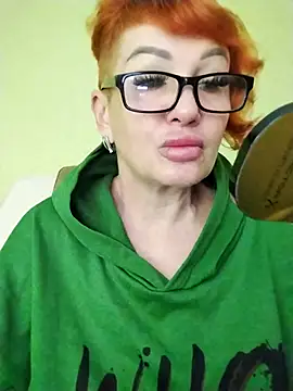 Snapshot of Alissa55552111 chatting on 05-17-26, 06:44 Alissa55552111 online show from 05-17-26, 06:44