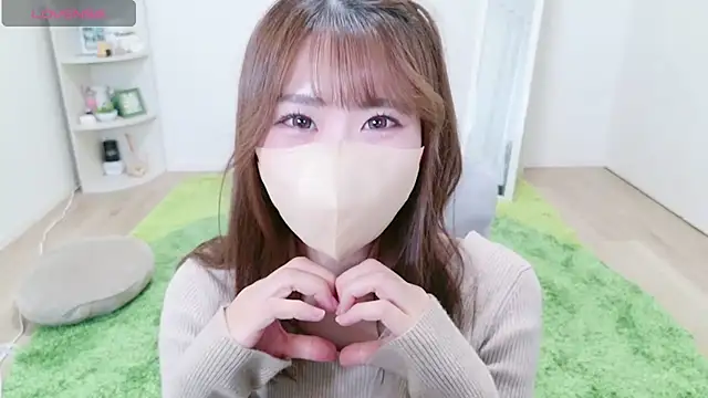 mina pyon online show from 10-22-25, 11:10