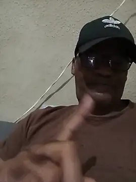Snapshot of JeffersonRay chatting on 07-11-26, 10:00 JeffersonRay online show from 07-11-26, 10:00