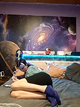 Snapshot of Hot_SkinnyGirl chatting on 11-01-25, 01:35 Hot SkinnyGirl online show from 11-01-25, 01:35