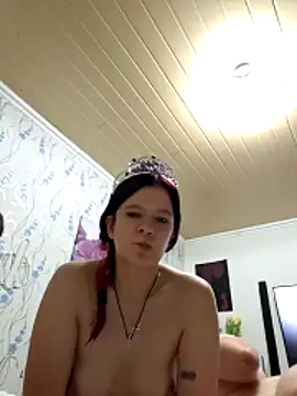 Snapshot of Hot_SkinnyGirl chatting on 04-18-26, 06:45 Hot SkinnyGirl online show from 04-18-26, 06:45