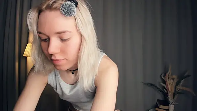 DianeHonnette online show from 03-07-26, 07:33