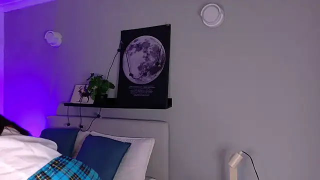 KeendraFox  online show from 03-11-26, 10:21