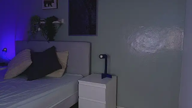 KeendraFox  online show from 03-25-26, 10:10