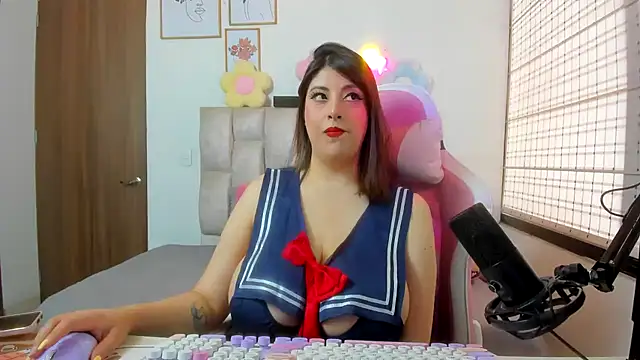 Snapshot of queenalexxa111 chatting on 05-13-26, 12:57 queenalexxa111 online show from 05-13-26, 12:57