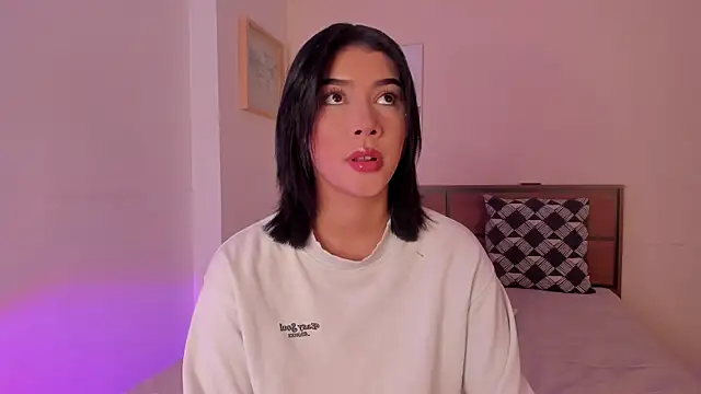 SofiaClarkson online show from 01-10-26, 01:13