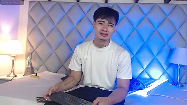 Clement Reyes online show from 11-11-25, 12:49