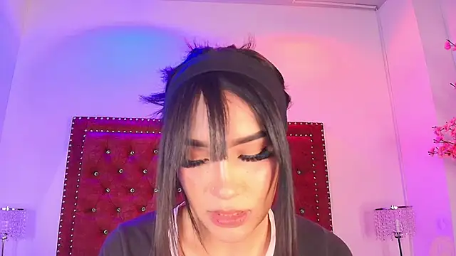 Kitty rouusse online show from 10-19-25, 03:07