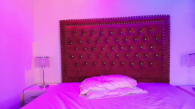 Kitty rouusse online show from 10-22-25, 03:29
